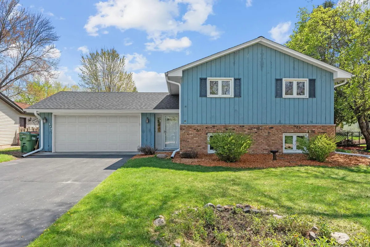 648 91st Avenue Ne, Blaine, MN 55434 - #1