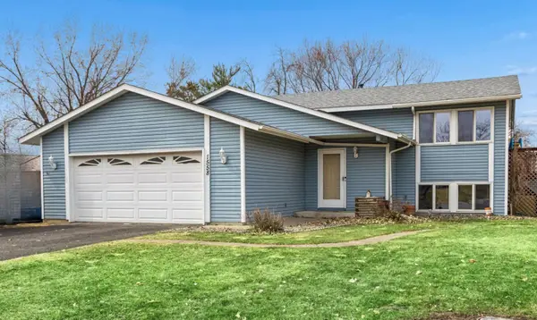 1558 9th Street Circle Se, Forest Lake, MN 55025