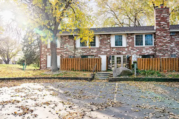 4548 Cedar Lake Road S #6, Saint Louis Park, MN 55416