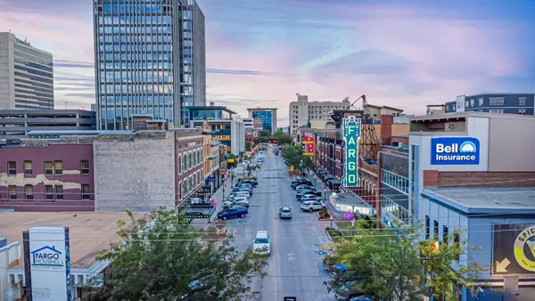 319 Broadway N #305, Fargo, ND 58102