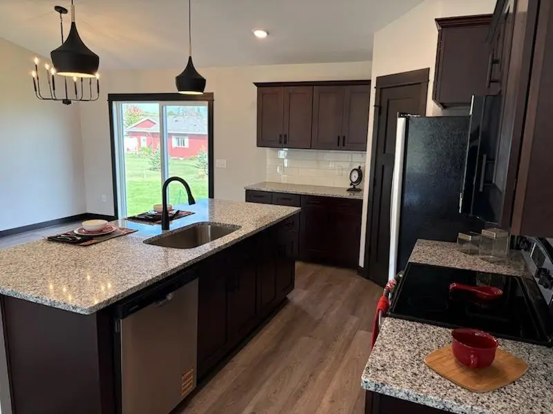 320 Stoneridge Lane Ne, Owatonna, MN 55060 - #3