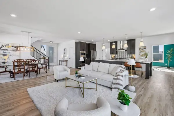 5028 Airlake Draw, Woodbury, MN 55129