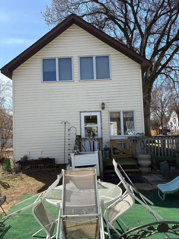 1873 Ivan Way, Saint Paul, MN 55116