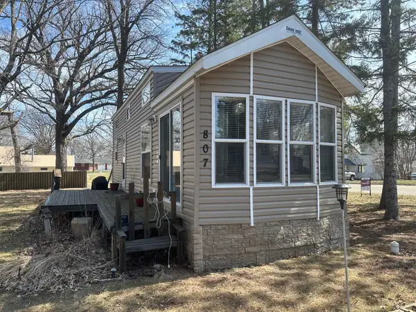 807 E Lake Street, Osakis, MN 56360