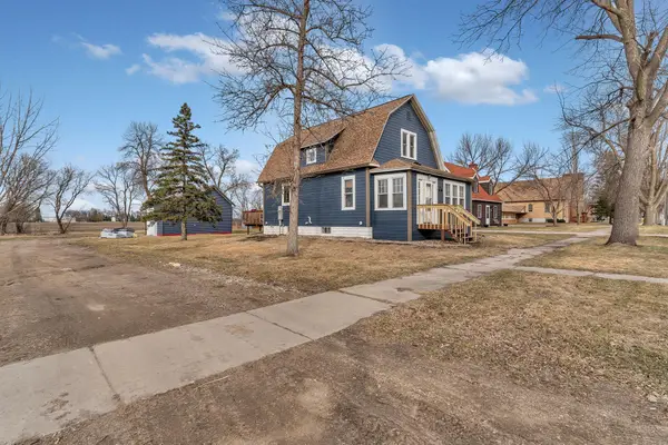 201 Dakota Avenue Ne, Pennock, MN 56279