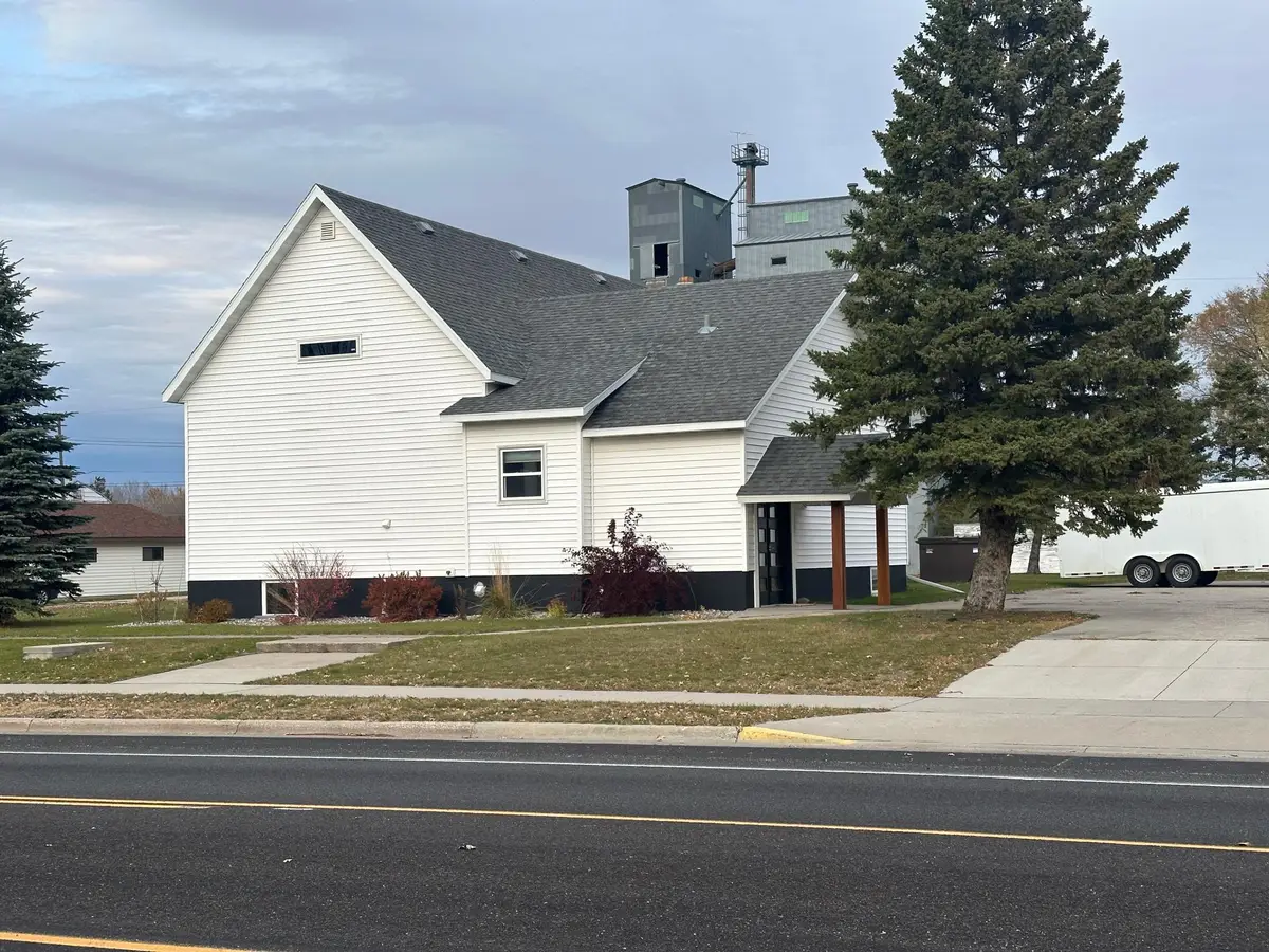 504 Main Street S, Karlstad, MN 56732 - #1