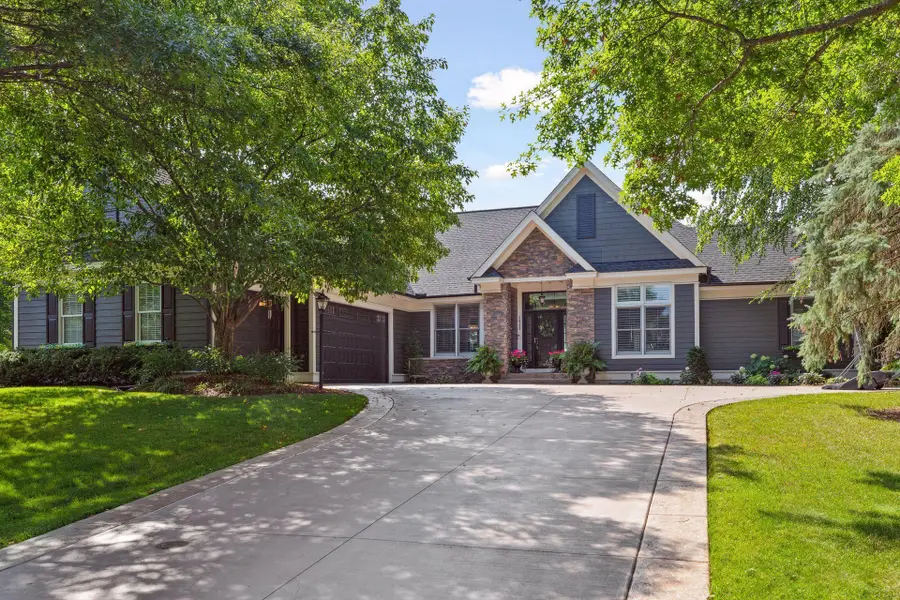 3832 Fairway Terrace, Woodbury, MN 55125 - #2