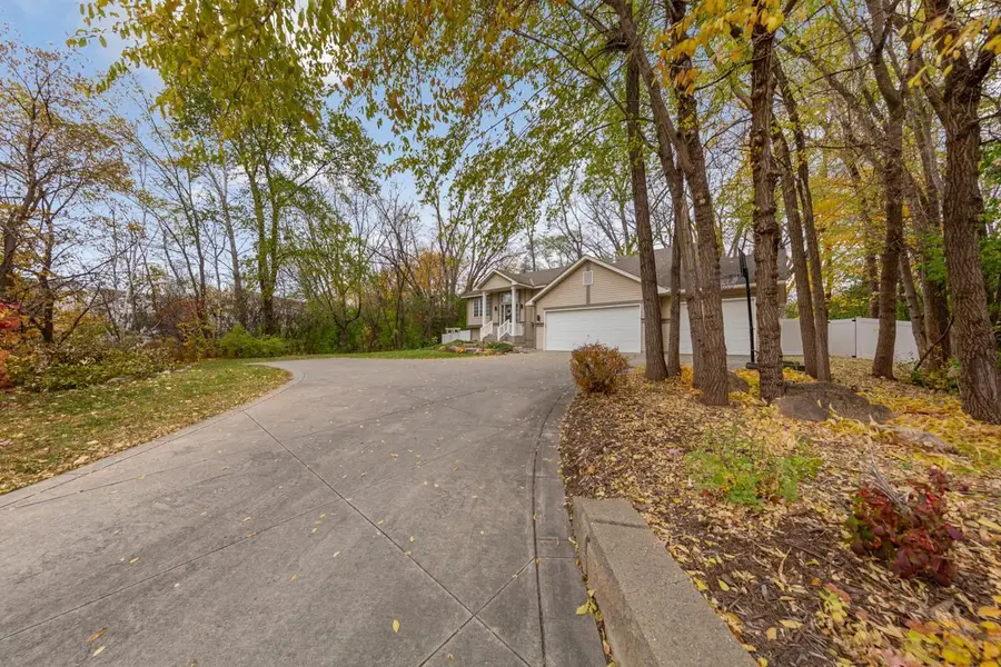 1055 W County Road D, Shoreview, MN 55126 - #3
