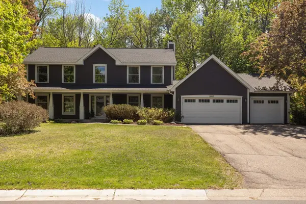 26165 Oak Leaf Trail, Excelsior, MN 55331