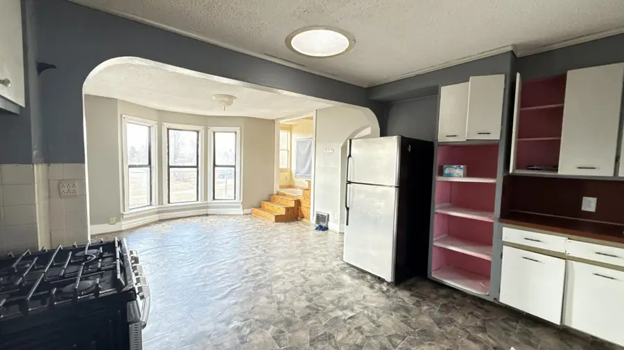 930 Albemarle Street, Saint Paul, MN 55117 - #2