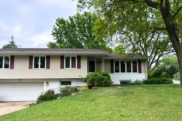 9717 Russell Avenue S, Bloomington, MN 55431