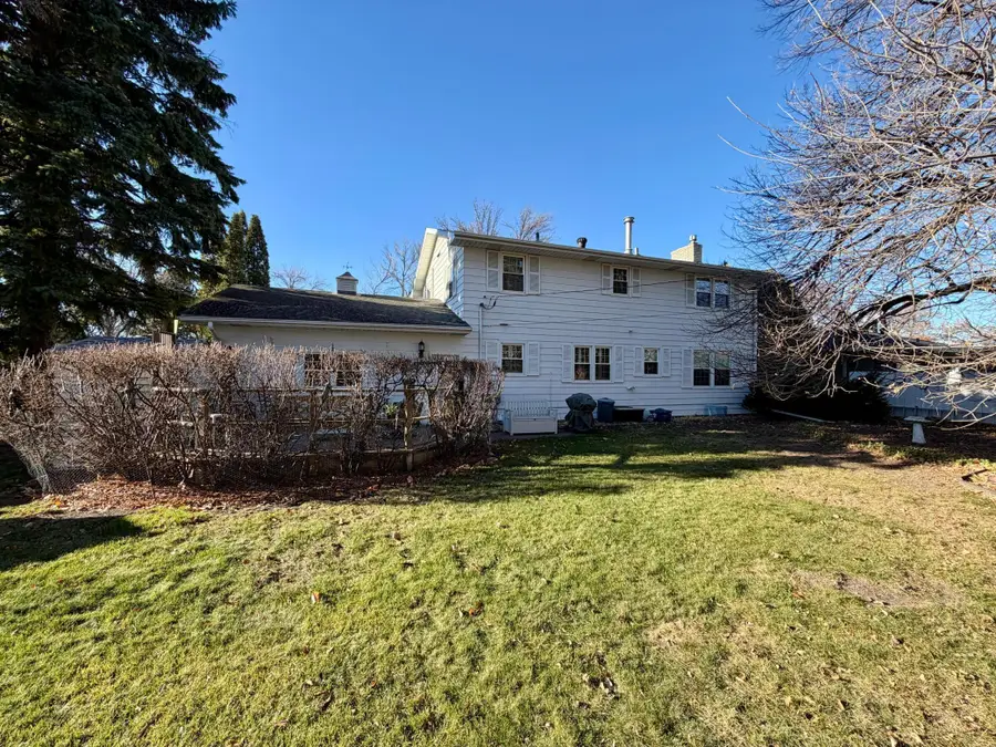 2602 Rivershore Drive, Moorhead, MN 56560 - #2