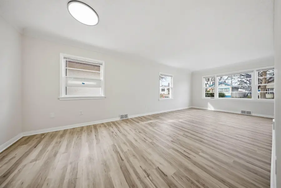 3722 Queen Avenue N, Minneapolis, MN 55412 - #3