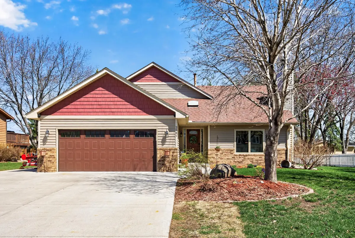 2541 Emerald Lane, Shakopee, MN 55379 - #1