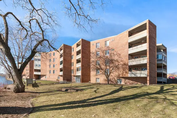 329 Geneva Avenue N #402, Oakdale, MN 55128