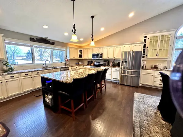 55 Emerson Valley Drive, River Falls, WI 54022