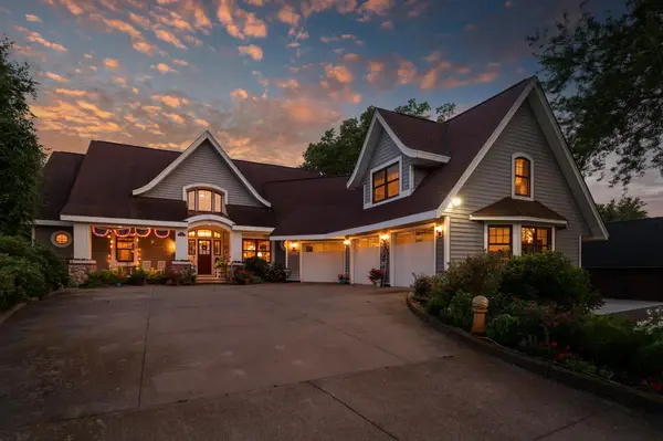 6851 N Shore Trail N, Forest Lake, MN 55025