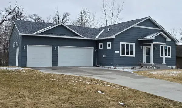575 Elins Lake Road Se, Cambridge, MN 55008
