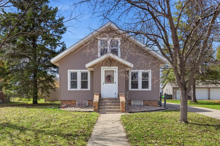 540 Main Street N, Hutchinson, MN 55350 - #2