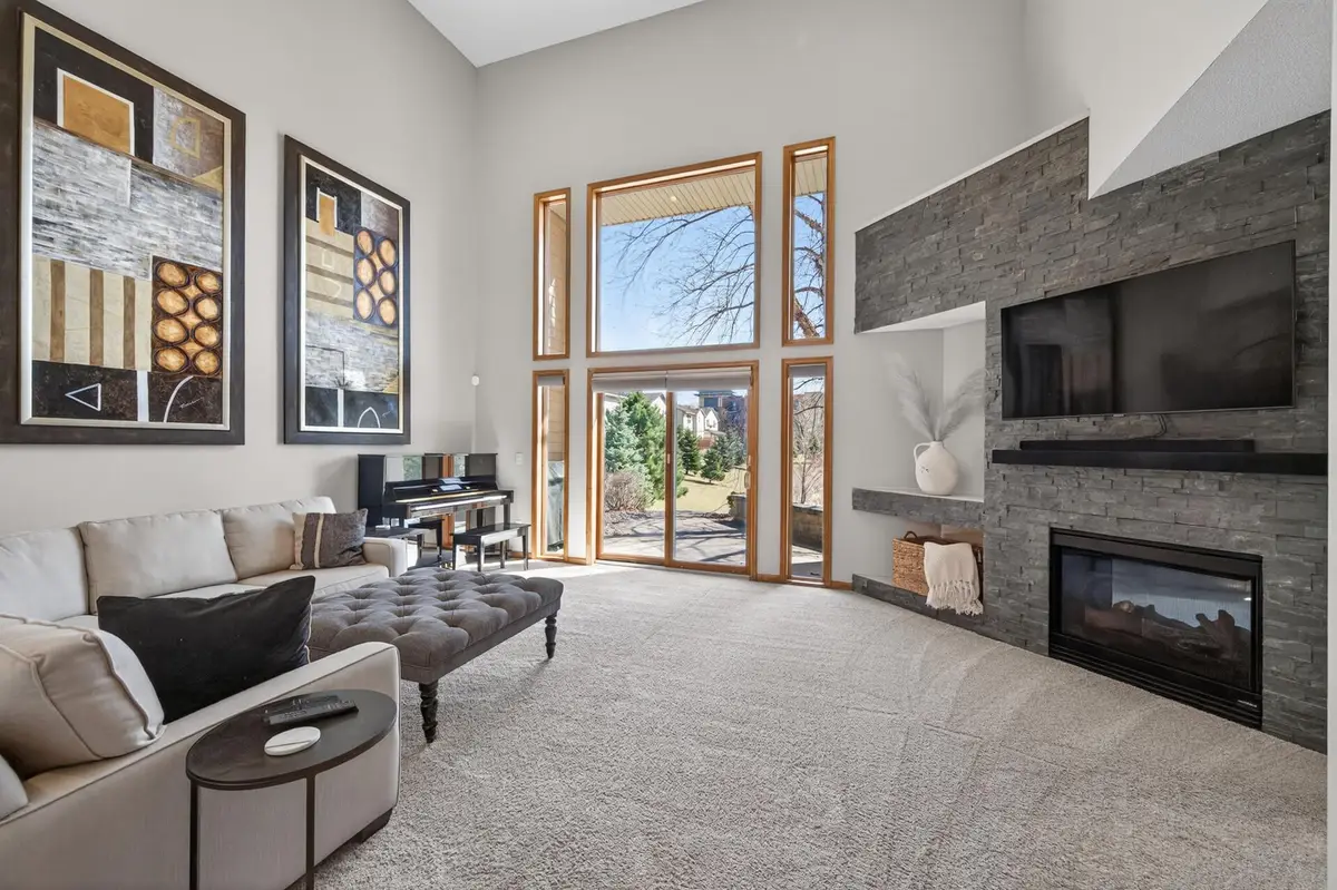 4856 Grandview Court Ne, Columbia Heights, MN 55421 - #1