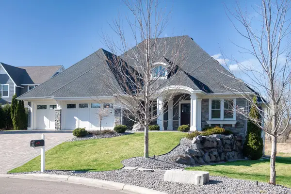 3244 Timberhill Court, Minnetonka, MN 55345