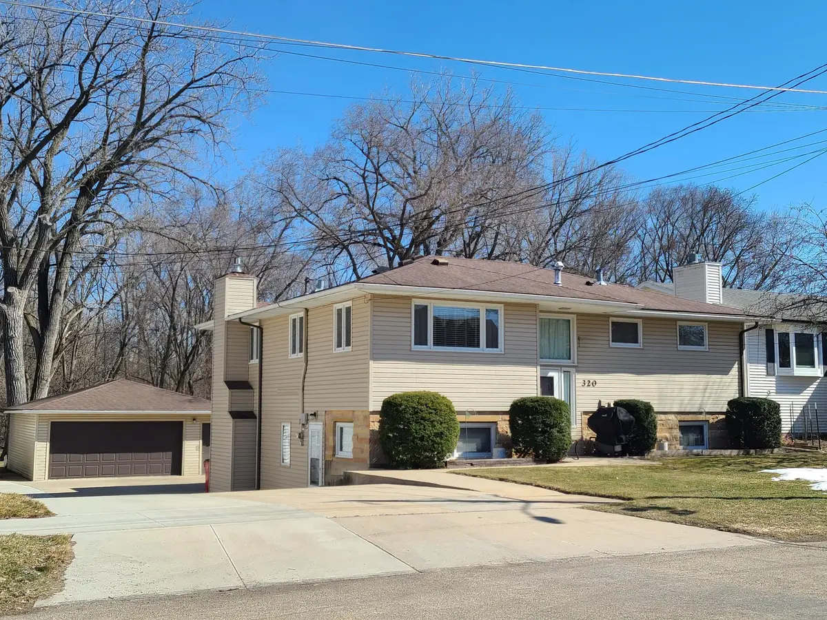 320 17th Avenue Ne, Rochester, MN 55906 - #1