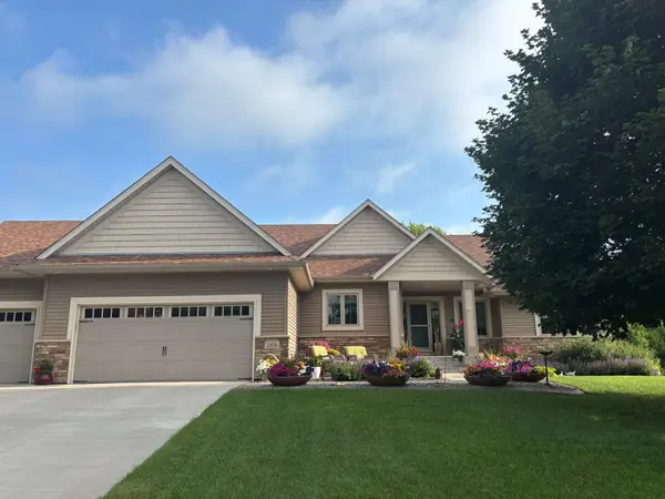 21436 Foxtail Lane S, Rogers, MN 55374