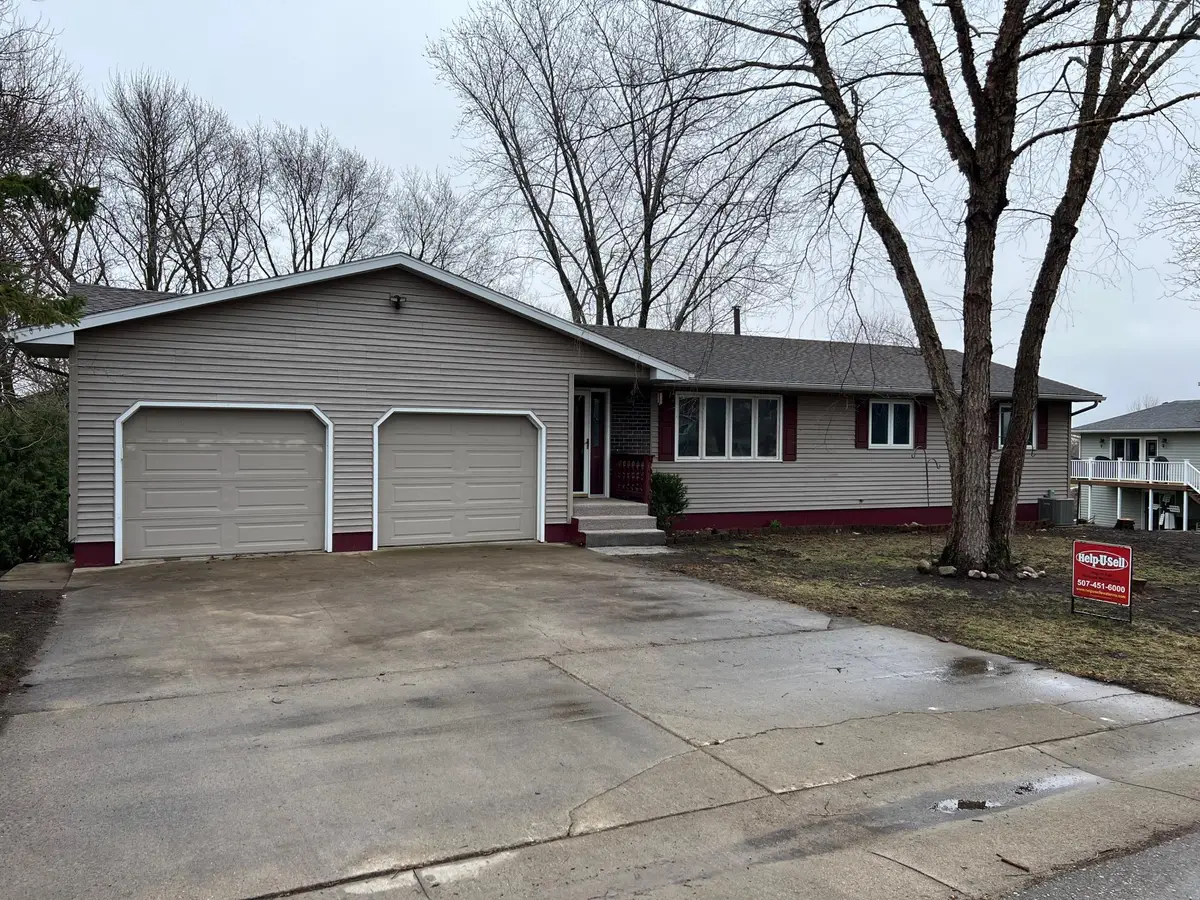 703 S 3rd Street, Ellendale, MN 56026 - #1