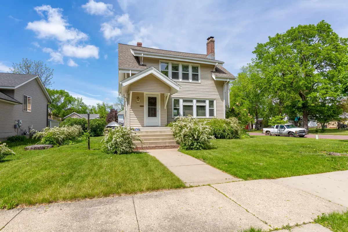 619 2nd Avenue Ne, Waseca, MN 56093 - #1