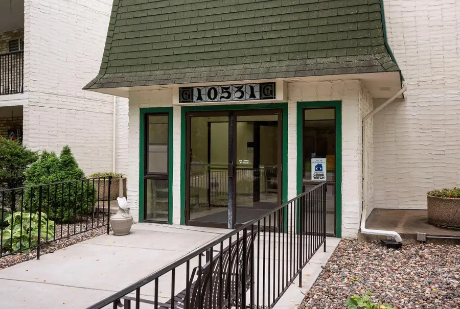 10531 Cedar Lake Road #212, Minnetonka, MN 55305 - #3