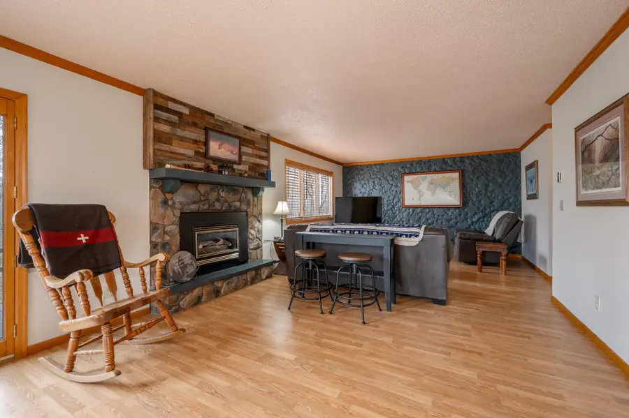 2114 SW 3rd Avenue, Grand Rapids, MN 55744 - #2