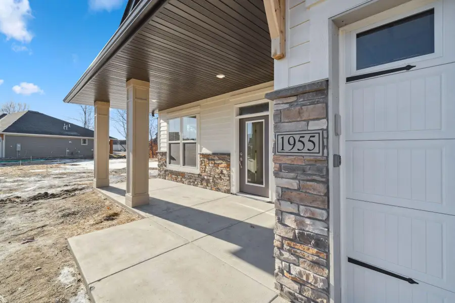 1954 Woods Point, Waconia, MN 55387 - #2