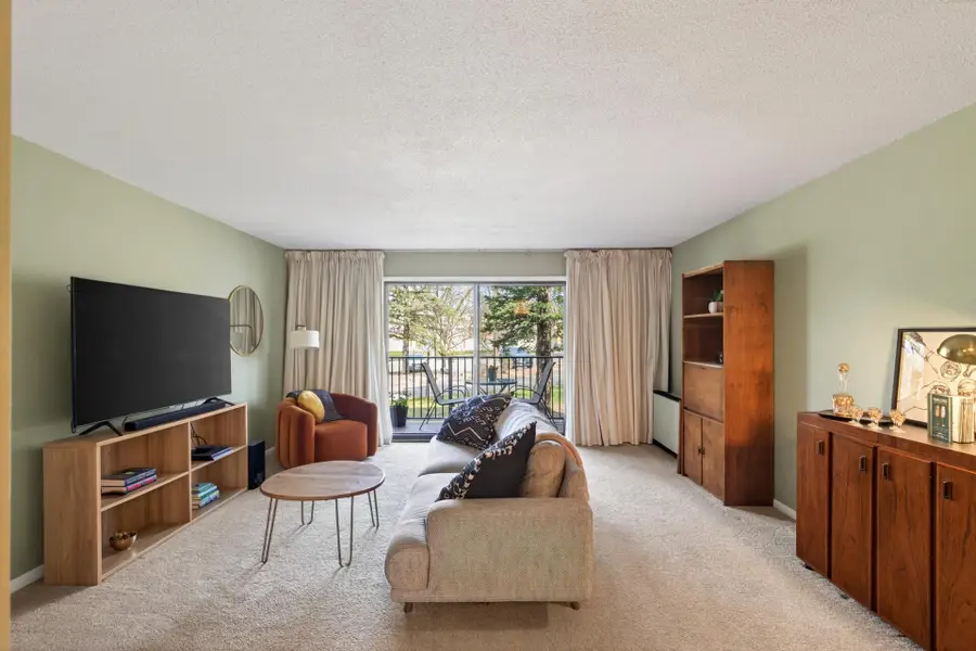 2200 Nevada Avenue S #114, Saint Louis Park, MN 55426 - #3