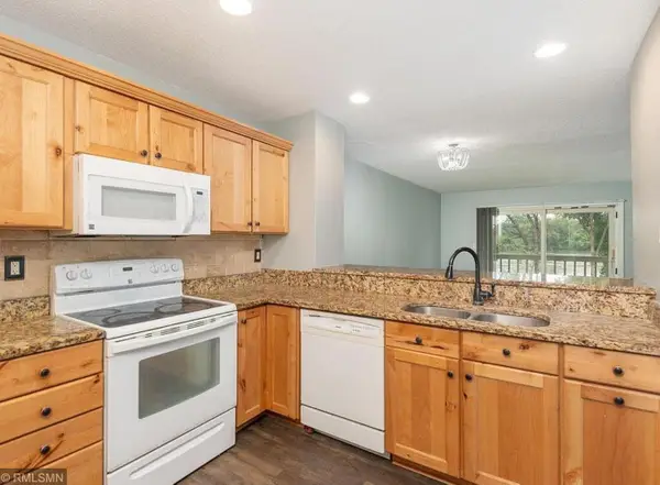 3050 Shields Drive #103, Eagan, MN 55121