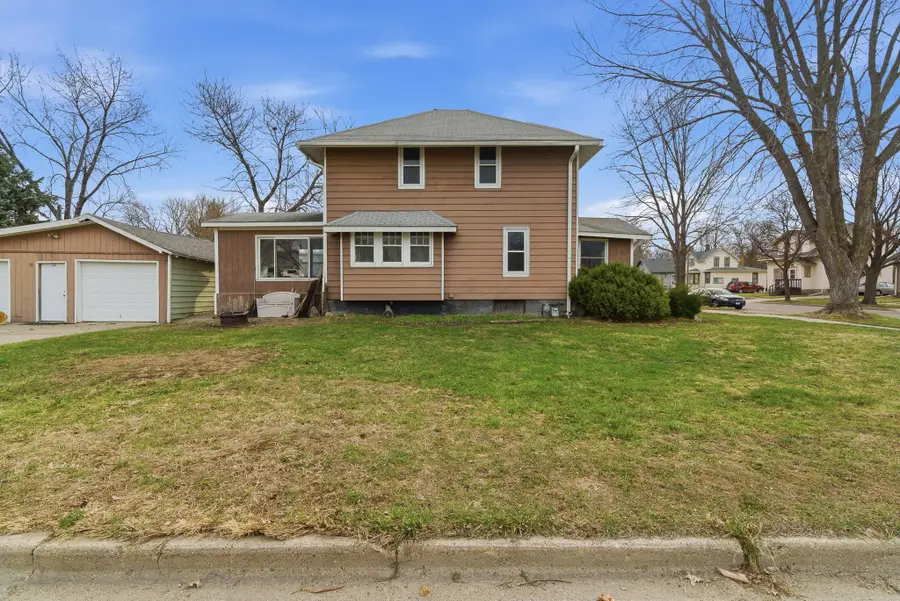 701 E 1st Street, Fairmont, MN 56031 - #3