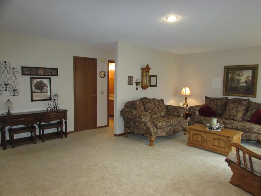 1550 Charles Street, Fairmont, MN 56031 - #2