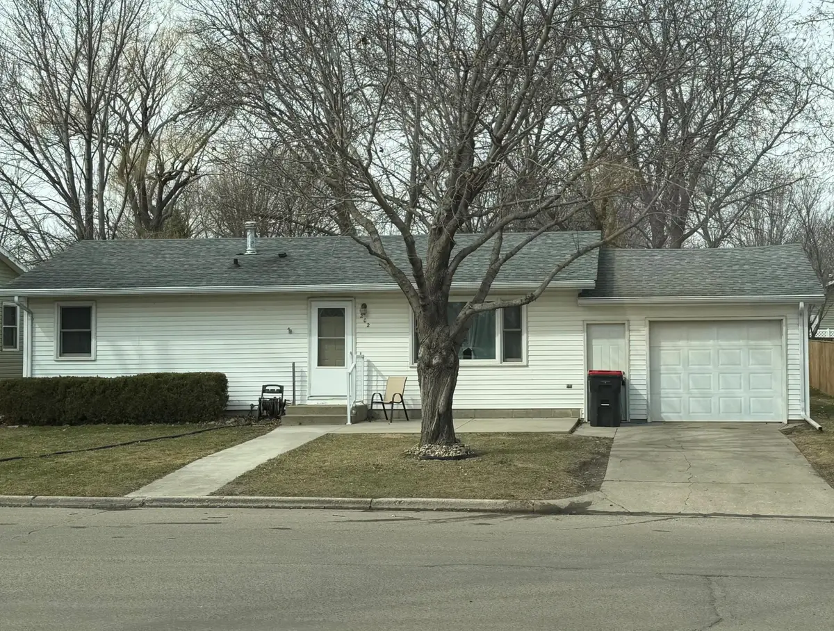 202 Sunrise Lane, Marshall, MN 56258 - #1