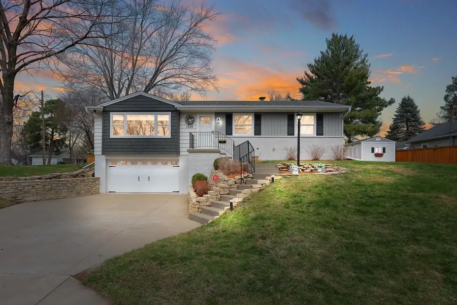 1220 Oak Street W, Stillwater, MN 55082 - #2