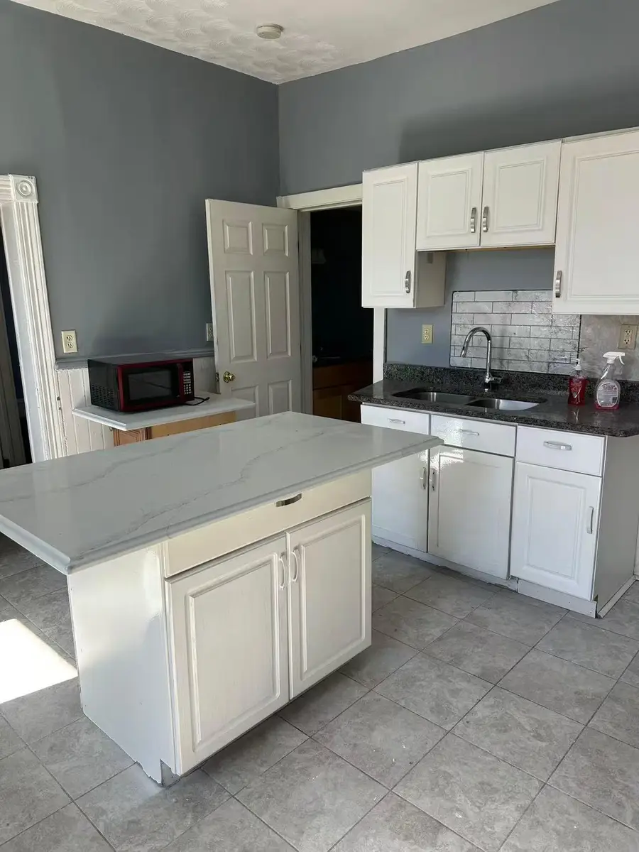 2425 10th Avenue S, Minneapolis, MN 55404 - #2