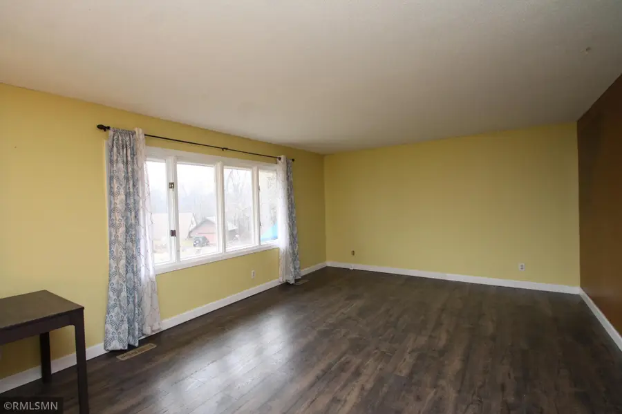 5352 W Hidden Valley Drive, Savage, MN 55378 - #3