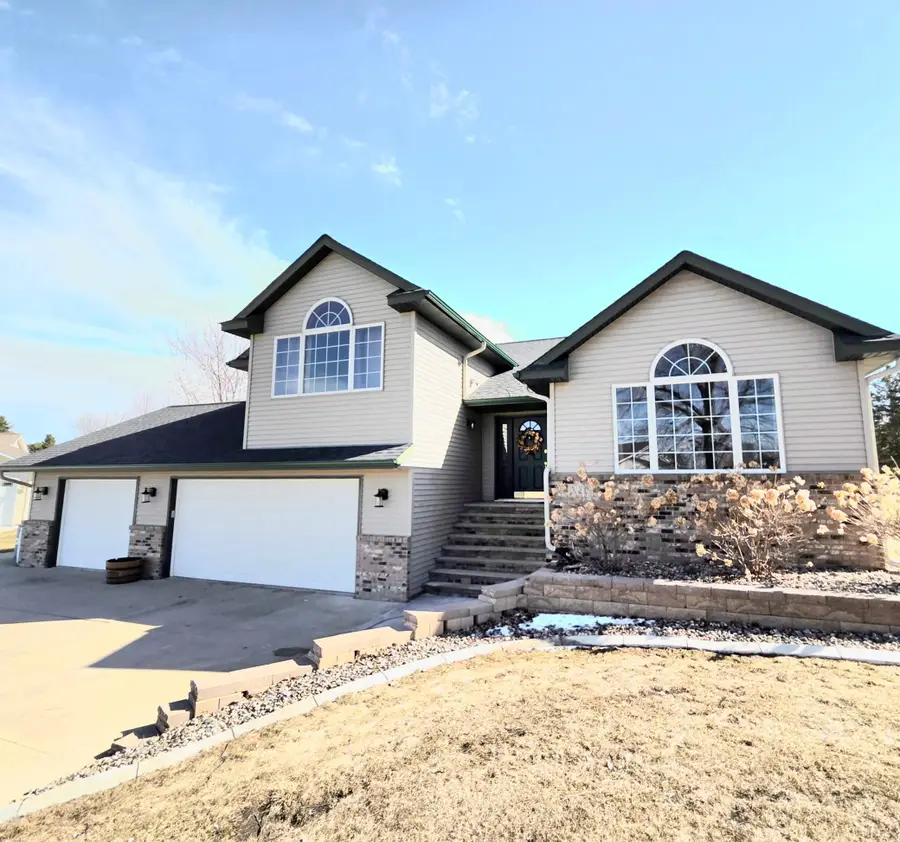 220 8th Street Ne, Melrose, MN 56352 - #2