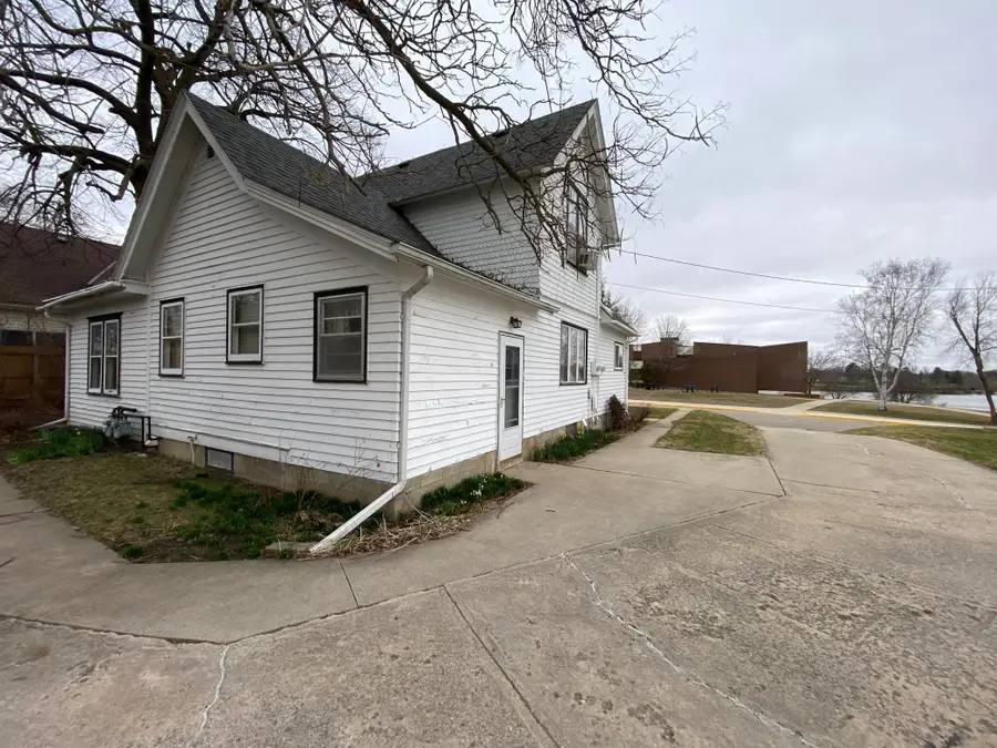 817 Abbott Street, Albert Lea, MN 56007 - #3