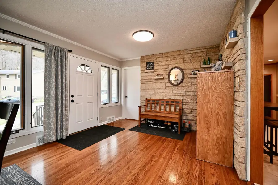 1308 Parkview Avenue, Winona, MN 55987 - #3