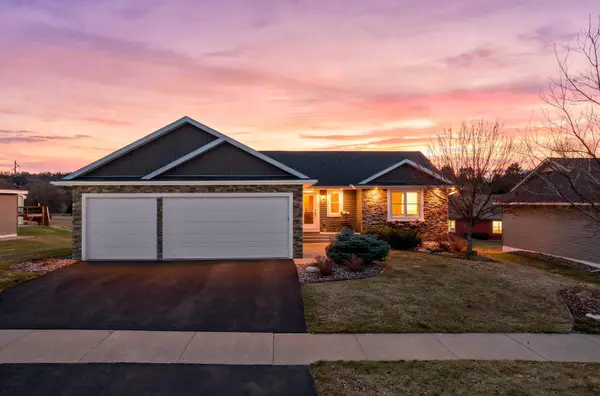 334 Kamloops Place, River Falls, WI 54022