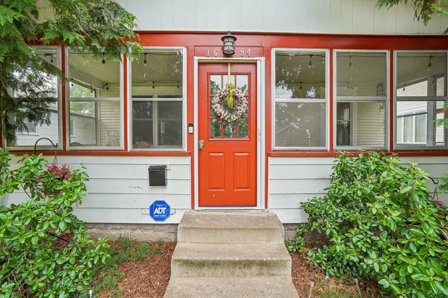 1694 Ivy Avenue E, Saint Paul, MN 55106 - #2