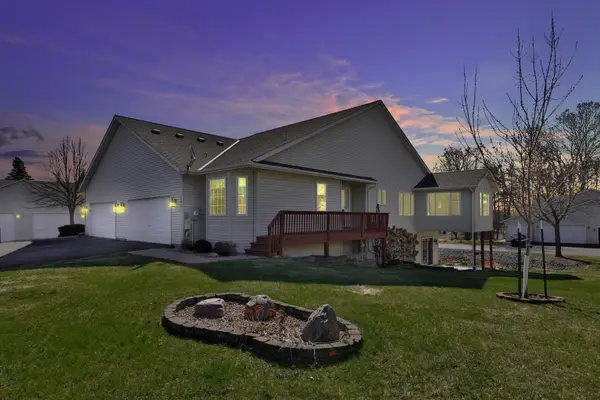 13441 Pine View Place, Lindstrom, MN 55045