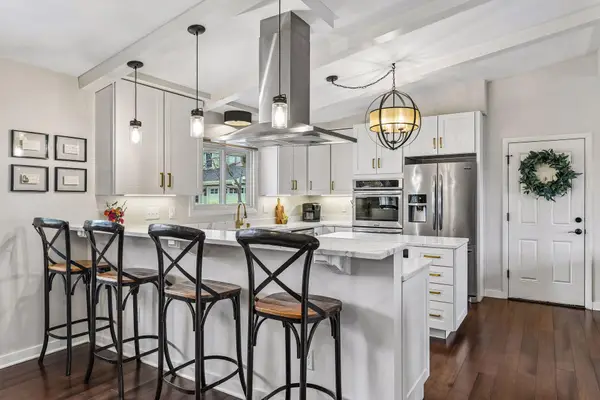 4432 Eagle Ridge Place, Minnetonka, MN 55345
