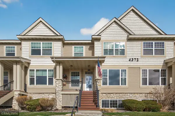 4372 Victor Path #2, Hugo, MN 55038
