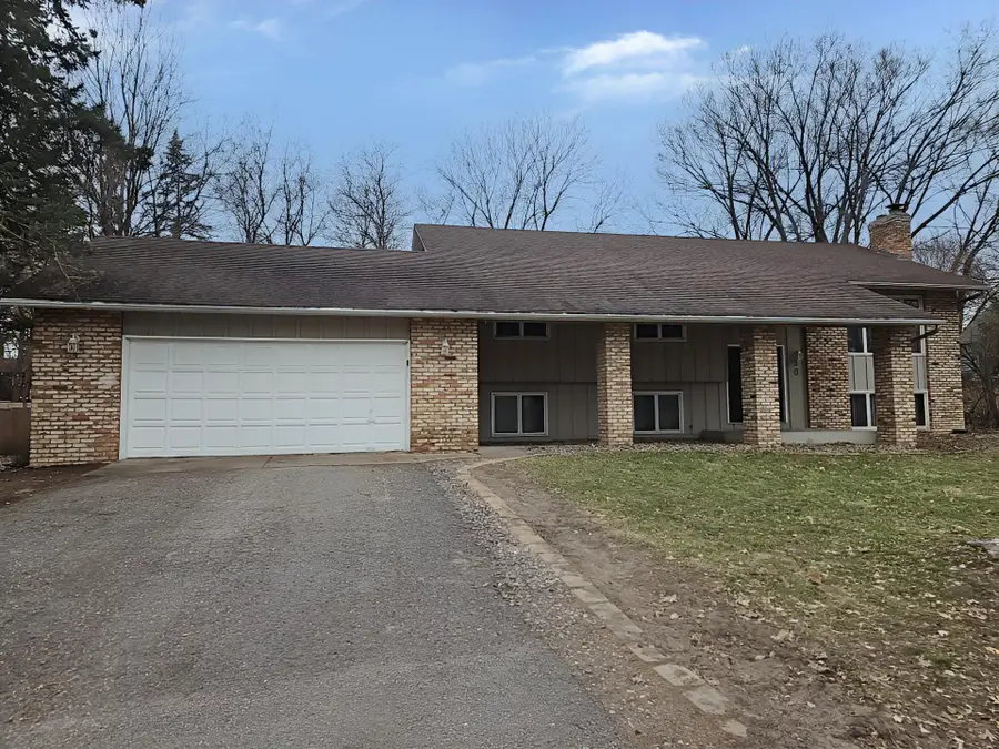 30 16th Avenue Sw, New Brighton, MN 55112 - #2