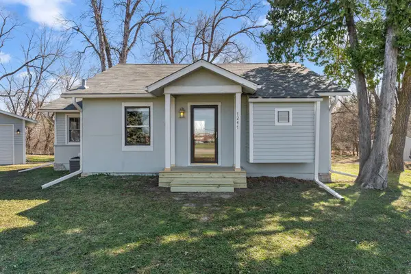 7247 Eden Prairie Road, Eden Prairie, MN 55346